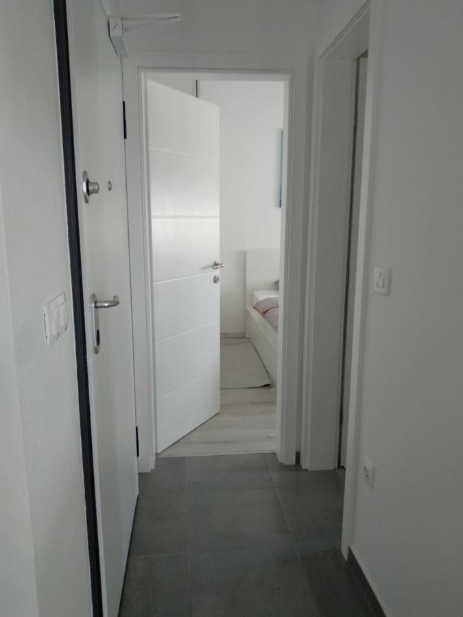 Apartment Sunrise Мандре Экстерьер фото