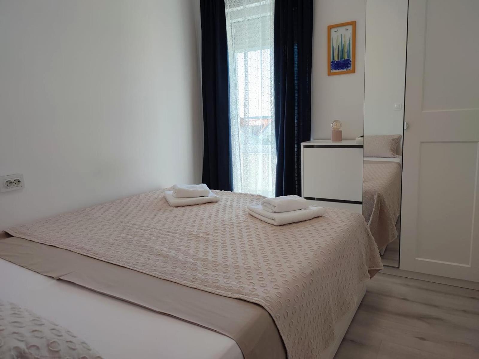 Apartment Sunrise Мандре Экстерьер фото